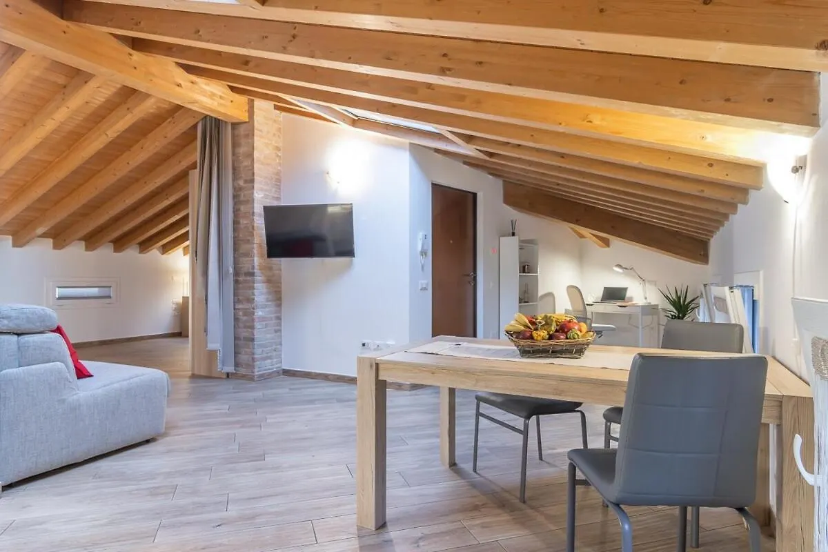 Apartment Mansarda Open Space Cento